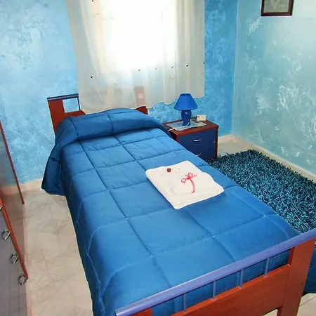 Camera Romina Νότο